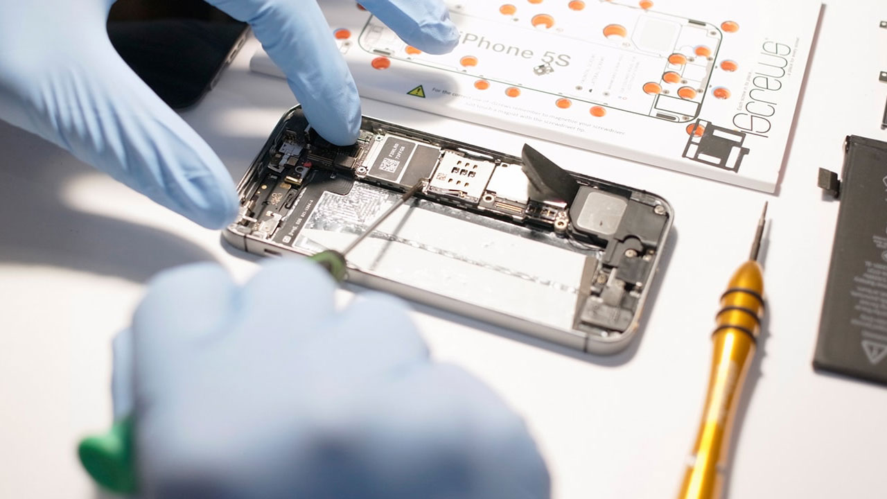 Category iPhone Repair